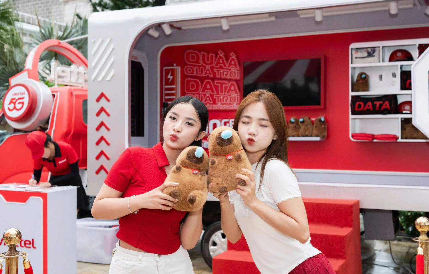 Hàng trình chuyến xe 5G Viettel tại Miền Tây